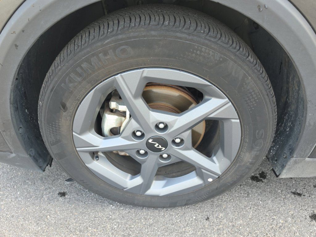 Certified 2025 Kia K4 FWD image 9