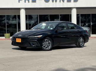 Used 2024 Hyundai Elantra SEL video 1