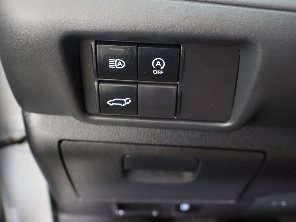 Used 2023 Toyota Highlander XSE AWD/4WD image 39