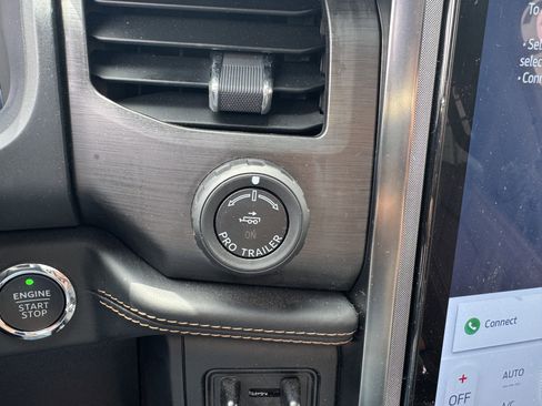 Used 2024 Ford Expedition Max Platinum image 19