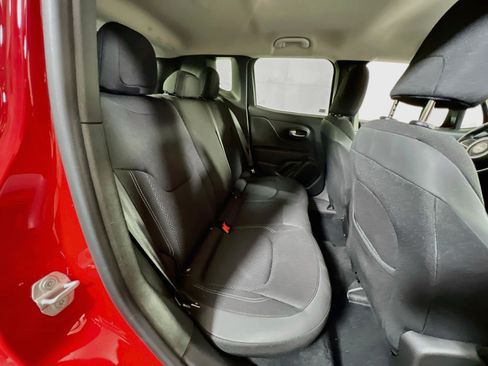 Used 2023 Jeep Renegade Altitude w/ Convenience Group I AWD/4WD image 26