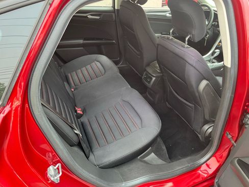 Used 2013 Ford Fusion SE FWD image 29