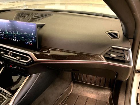 Certified 2024 BMW i4 eDrive35 w/ Premium Package image 18