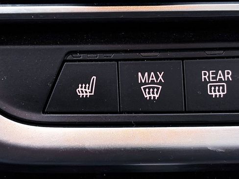 Used 2023 BMW X3 sDrive30i w/ M Sport Package image 28