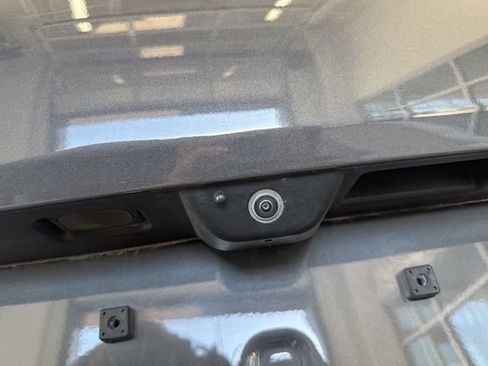 Used 2025 Jeep Grand Cherokee L Limited w/ Luxury Tech Group II image 7