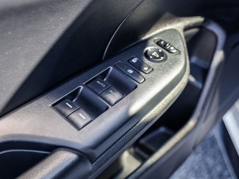 Used 2019 Honda Civic Sport Touring image 8