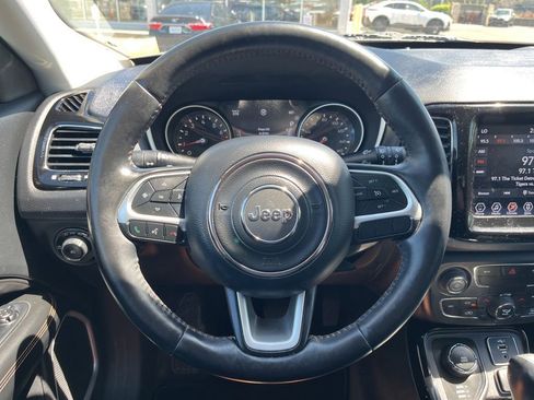 Used 2019 Jeep Compass Limited AWD/4WD image 12