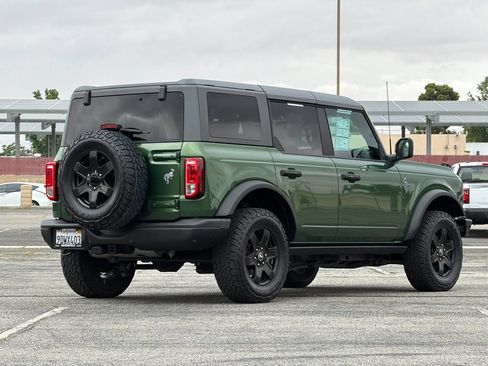 Certified 2022 Ford Bronco Black Diamond AWD/4WD image 3