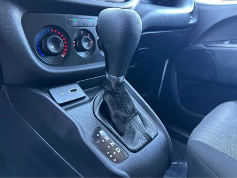 Used 2021 RAM ProMaster City Tradesman SLT image 27