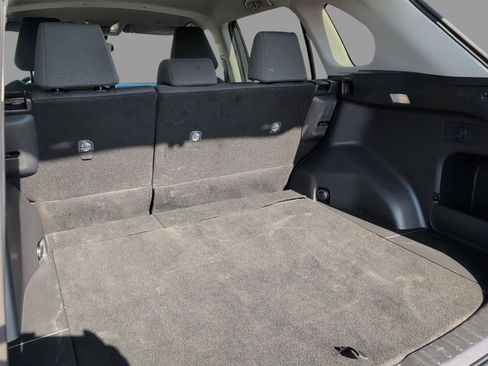 Used 2024 Toyota RAV4 XLE FWD image 34