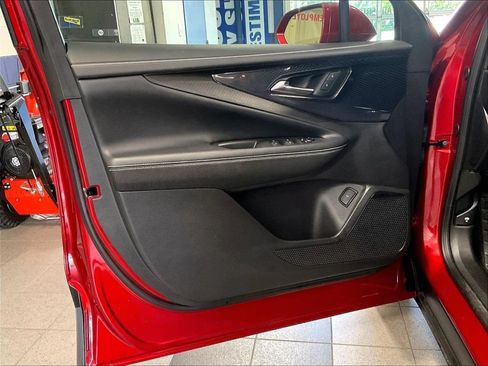 Used 2024 Chevrolet Blazer EV LT AWD/4WD image 9