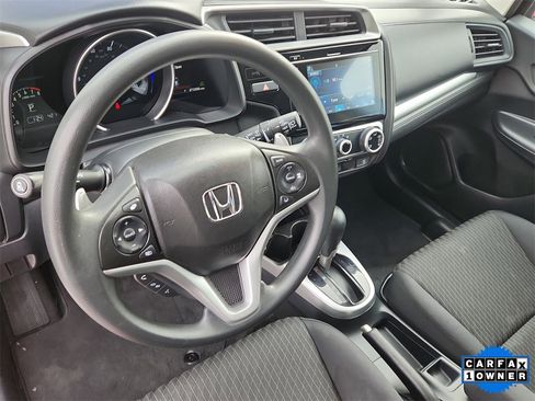 Used 2018 Honda Fit EX image 9