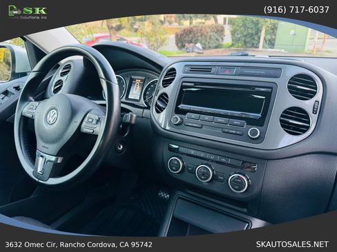 Used 2013 Volkswagen Tiguan S image 13