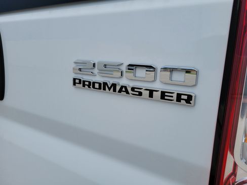 Used 2025 RAM ProMaster 2500 w/ U-Haul Equipment Group FWD image 10