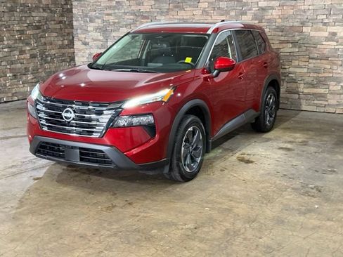 Certified 2025 Nissan Rogue SV w/ SV Premium Package FWD image 3