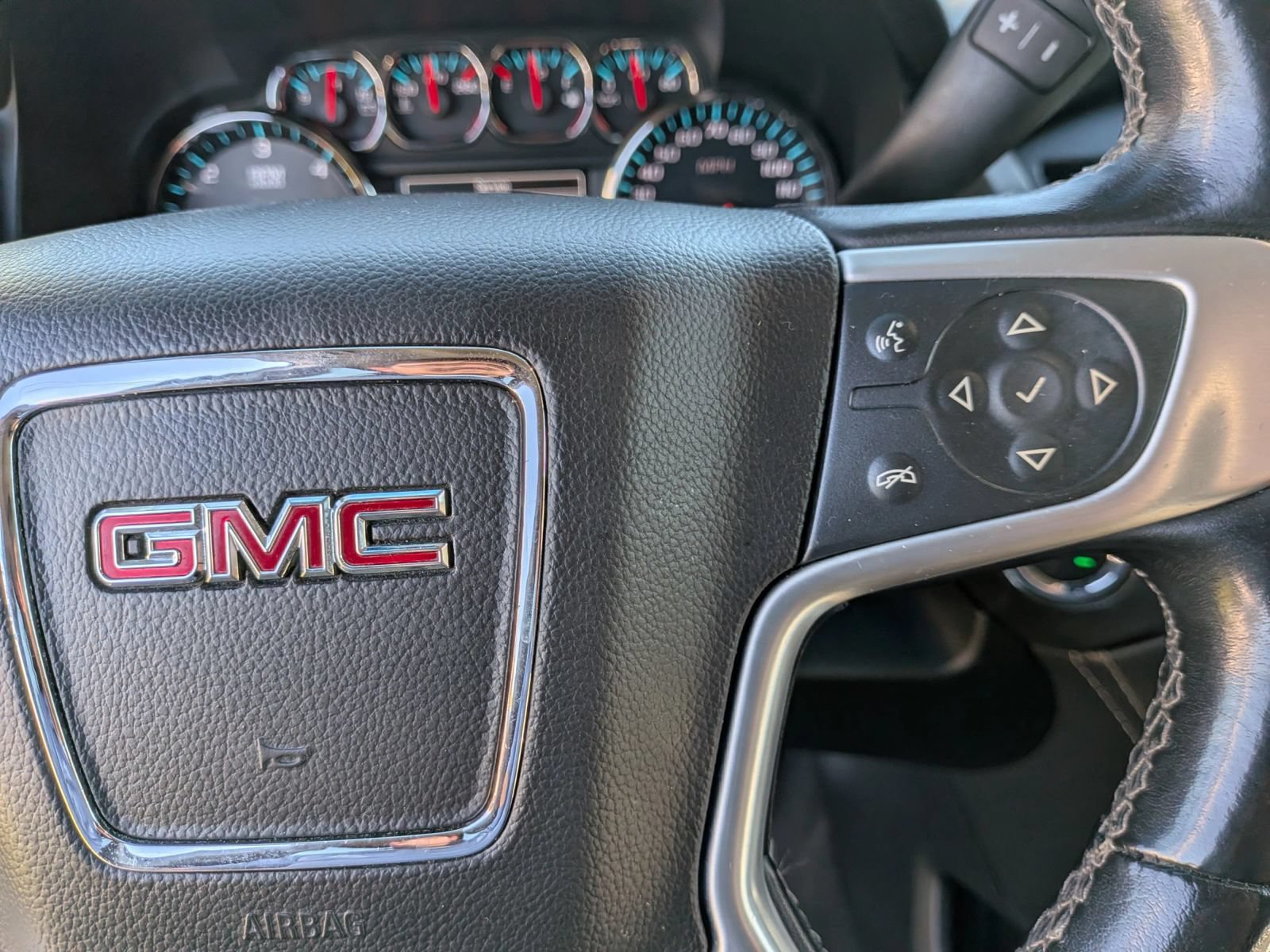 Used 2020 GMC Yukon XL SLT AWD/4WD image 58
