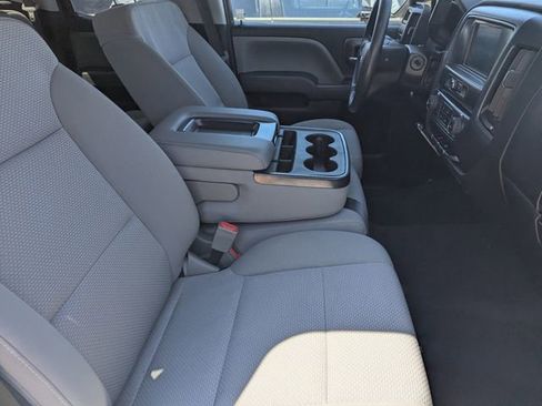 Used 2018 Chevrolet Silverado 1500 Custom w/ Custom Value Package image 8