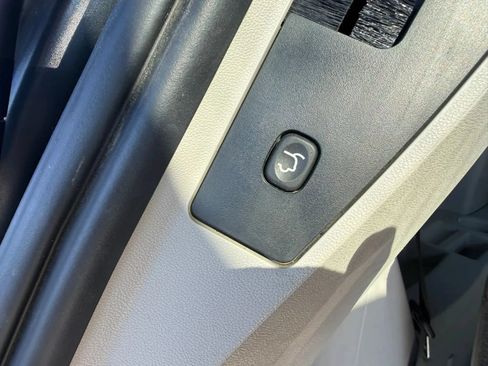 Used 2019 Dodge Grand Caravan SXT FWD image 41