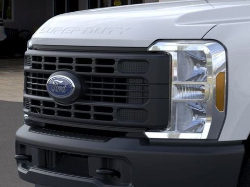 New 2026 Ford F350 XL AWD/4WD image 17