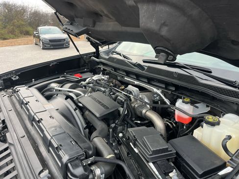 Used 2024 Chevrolet Silverado 2500 Custom w/ Custom Value Package image 14