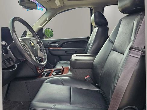 Used 2012 Chevrolet Tahoe LTZ AWD/4WD image 12