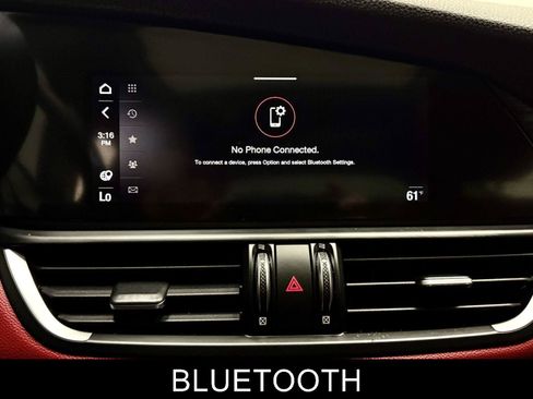 Used 2020 Alfa Romeo Giulia w/ Quick Order Package 22K Sport RWD image 25
