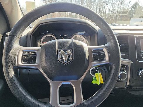 Used 2022 RAM 1500 Classic SLT image 15