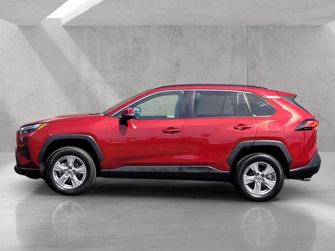 Used 2023 Toyota RAV4 XLE FWD image 8