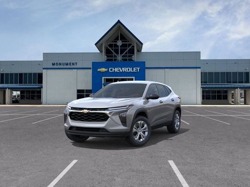 New 2026 Chevrolet Trax LS image 8