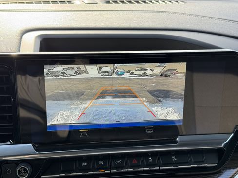 Used 2024 Chevrolet Silverado 1500 LT image 16