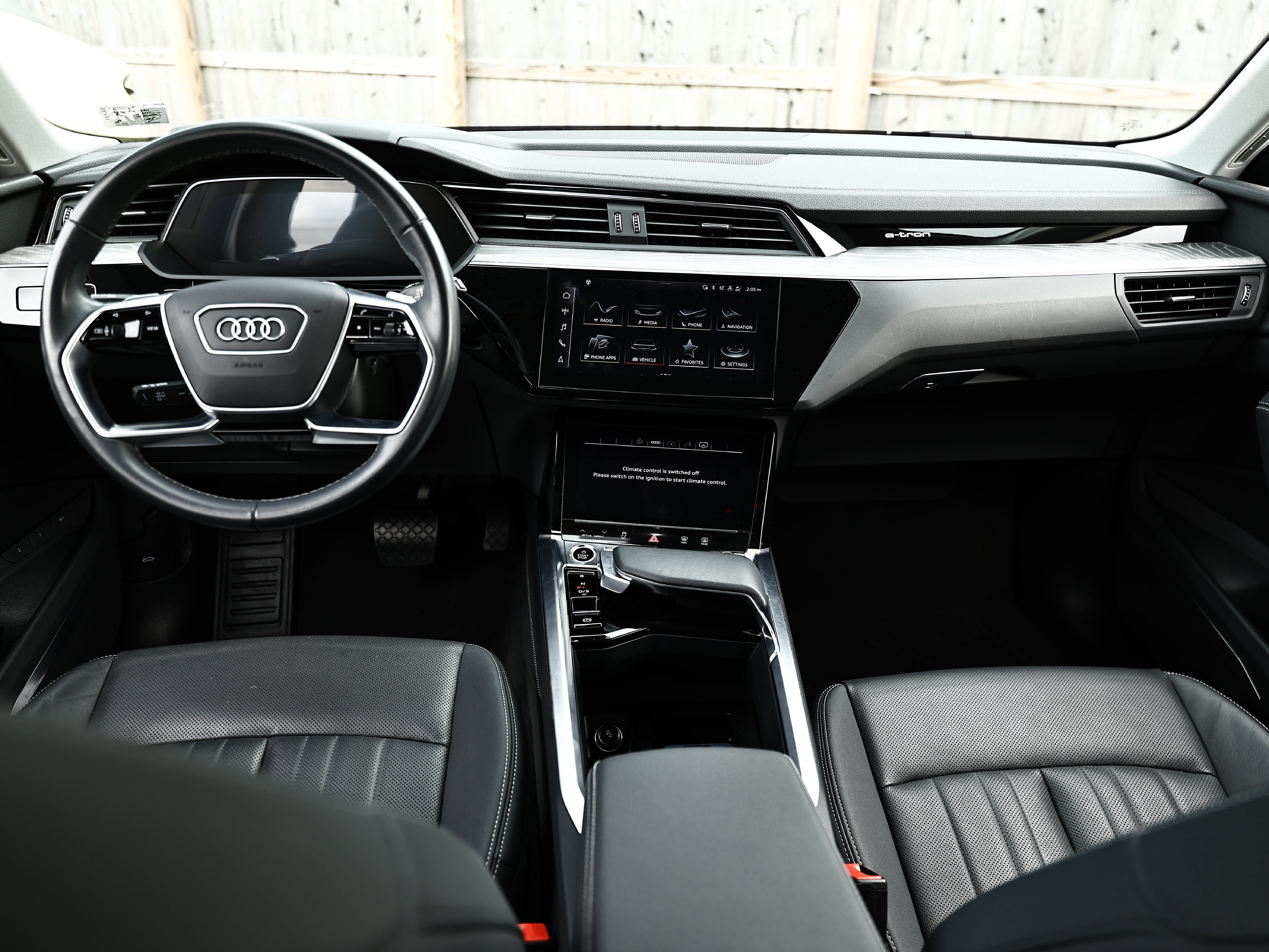 Used 2024 Audi Q8 e-tron Premium Plus w/ Premium Plus Package AWD/4WD image 27