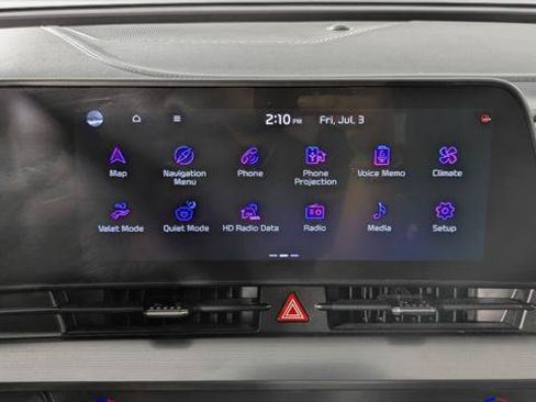 Used 2024 Kia Sportage EX FWD image 32