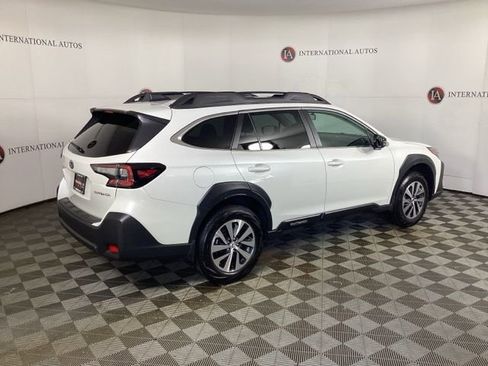 Used 2025 Subaru Outback Premium w/ Popular Package #1A image 4