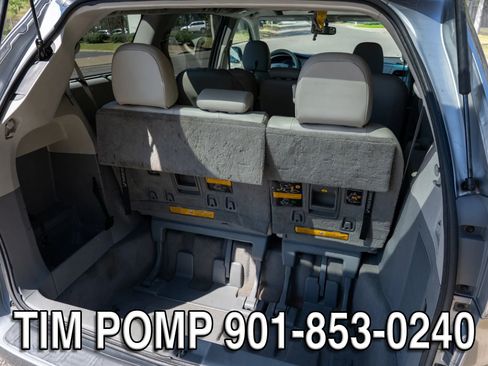 Used 2011 Toyota Sienna XLE w/ Entertainment Pkg FWD image 15
