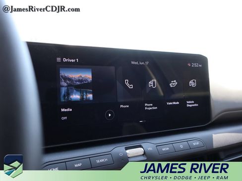Used 2025 Kia K4 FWD image 32