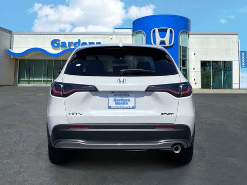 New 2026 Honda HR-V Sport image 5