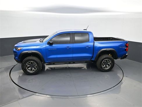 Used 2024 Chevrolet Colorado ZR2 w/ ZR2 Convenience Package III image 20