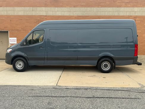 Used 2019 Mercedes-Benz Sprinter 170 image 5