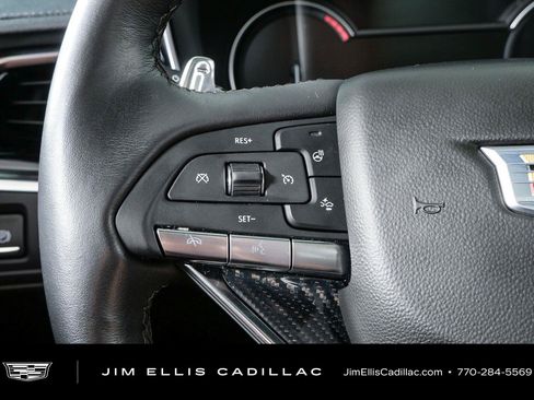 Used 2024 Cadillac XT6 Sport w/ LPO, ONYX Package AWD/4WD image 11