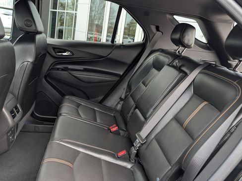 Used 2023 Chevrolet Equinox Premier AWD/4WD image 12