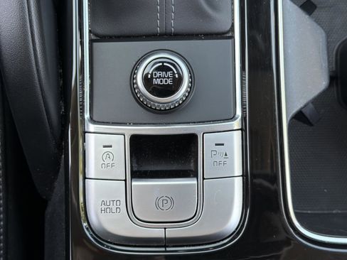 Used 2021 Kia Telluride LX FWD image 10