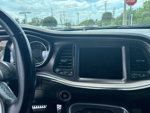 Used 2021 Dodge Challenger SXT w/ Plus Package image 19