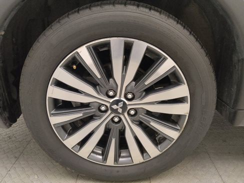 Used 2020 Mitsubishi Outlander SE AWD/4WD image 31