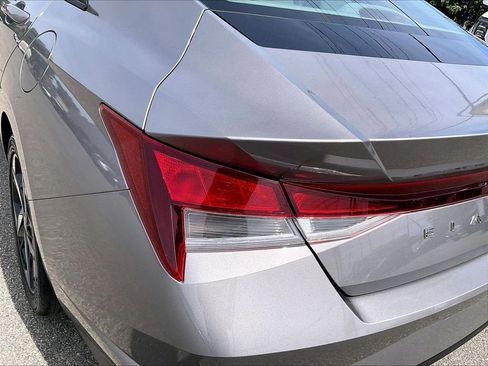 Used 2023 Hyundai Elantra SEL w/ Convenience Package FWD image 33