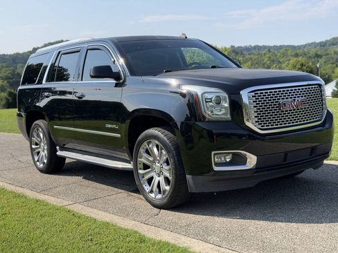 Used 2015 GMC Yukon Denali w/ Touring Package AWD/4WD image 1