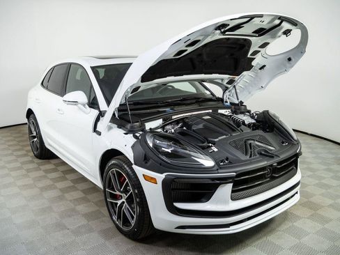 New 2026 Porsche Macan S AWD/4WD image 33
