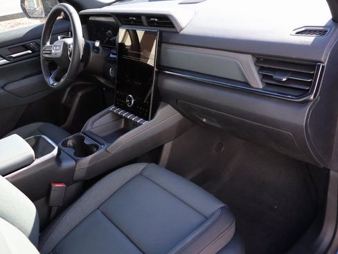 New 2026 GMC Terrain AT4 w/ Convenience Package III image 11