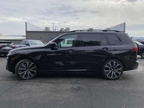 Used 2023 BMW X7 M60i w/ Executive Package image 7