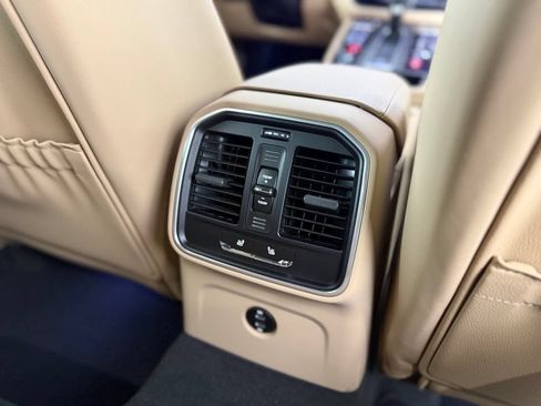 New 2026 Porsche Macan S AWD/4WD image 28