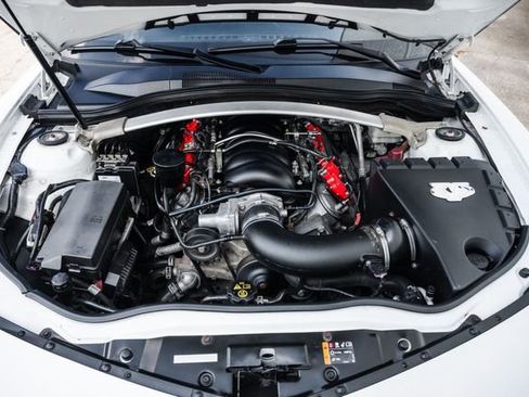 Used 2015 Chevrolet Camaro SS w/ SS Performance Package image 27